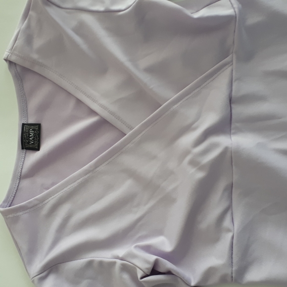 Women's Top - Picture 5 of 10